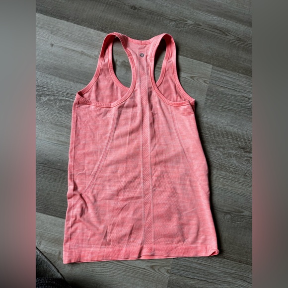 Lululemon Orange Swiftly Racerback Tank. Size 6 - Picture 2 of 2